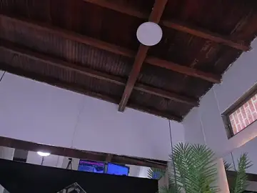Emily-fox  live sex cam