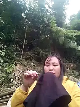 Miss-su  live sex cam