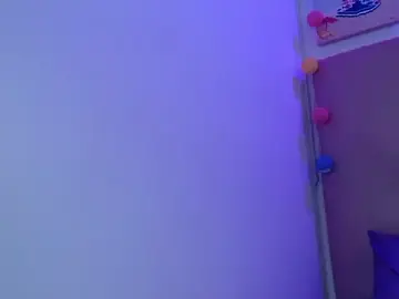 Sarablondee  live sex cam