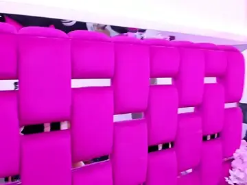 Sweet_lya69  live sex cam