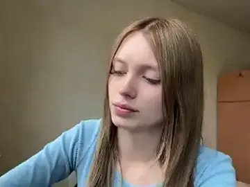 BirdieMcadam  live sex cam
