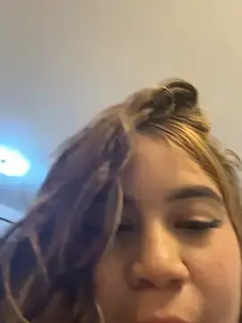 M1la_18  live sex cam