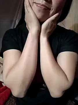 Chloe-ee  live sex cam