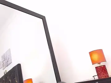 MidnightBella_  live sex cam