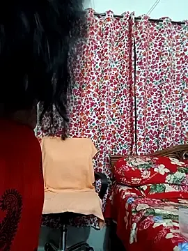 Priya_Boudi  live sex cam