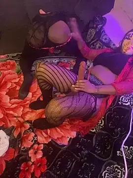 THICK_CARMEL_  live sex cam