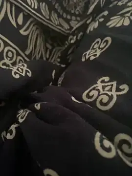 Chut3447  live sex cam