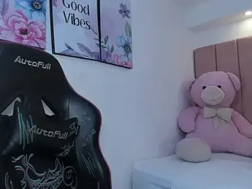 Estrellathekk  live sex cam