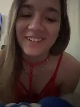 Lunidms13  live sex cam