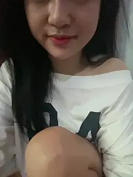 Lyly_xinh09  live sex cam