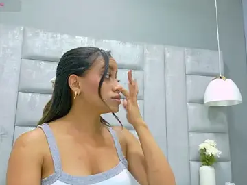 BiancaCoopers  live sex cam