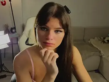 ElviFirefly  live sex cam