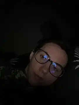 Oliviyaa_kiss_  live sex cam