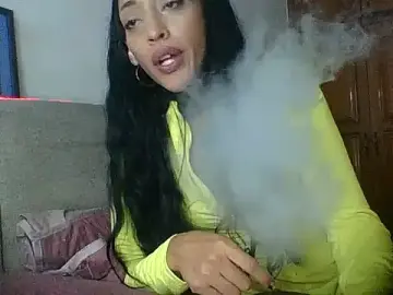 Llamameluna_  live sex cam