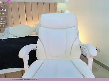 Mia_thompsonn_  live sex cam