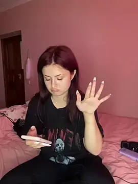 RedKetty  live sex cam