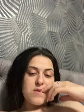Velliaa  live sex cam