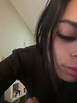 Canderodrig777  live sex cam