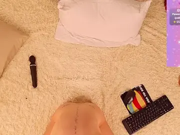 Pussysvittyy  live sex cam