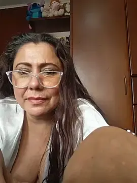 EmmaJhomson  live sex cam