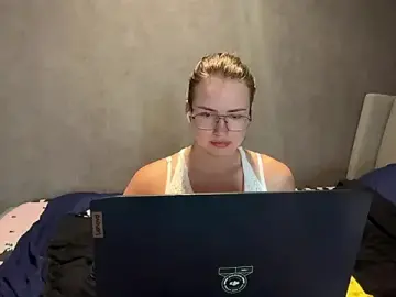Four_Our  live sex cam