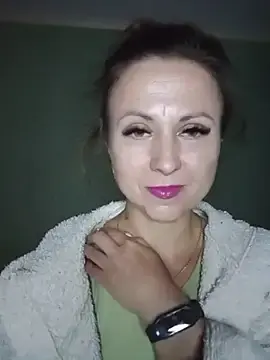 GloreyWouters  live sex cam