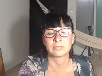 HellenLatin  live sex cam