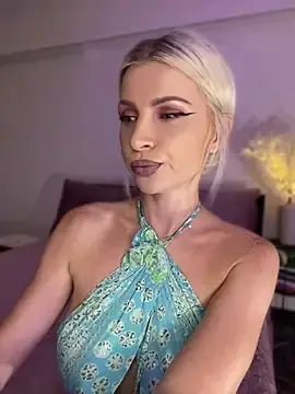 JulliaAly  live sex cam