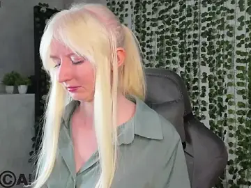 Marin_Blair  live sex cam