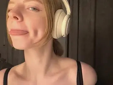 Marry_Sornatiko  live sex cam