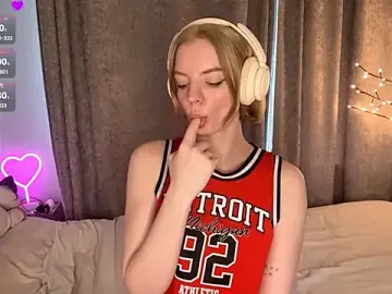 Marry_Sornatiko  live sex cam