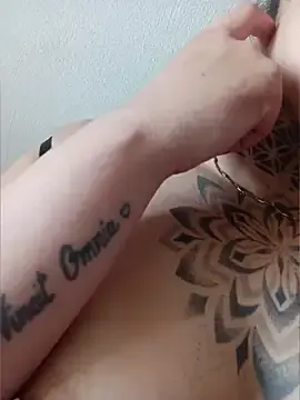 Porcellina181  live sex cam
