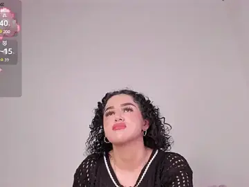Yuna_Hot  live sex cam