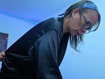 Daniela_xue  live sex cam