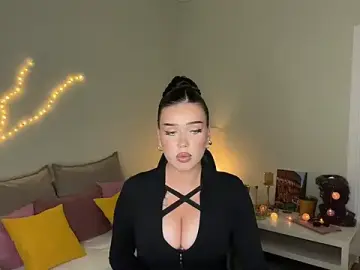 Mistress_of_hearts  live sex cam