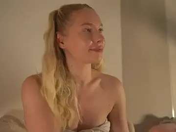 -Snowwwy-  live sex cam