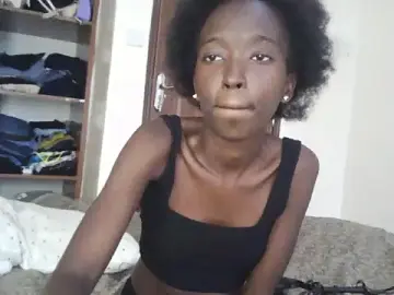 Ebonypattoot  live sex cam