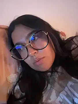 ITS-JULI  live sex cam