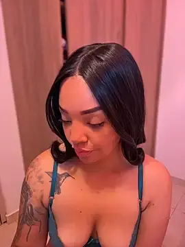 JennLeMoka  live sex cam