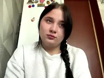 MaxineTokihiro  live sex cam