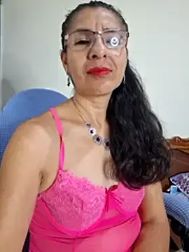Natasha_50  live sex cam