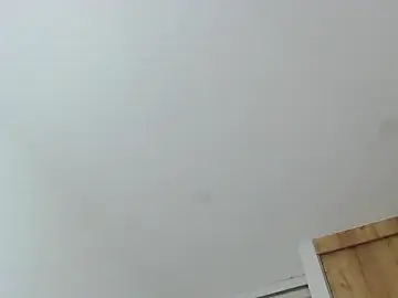Dollface17  live sex cam