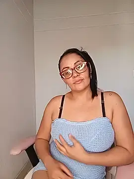 DiablaProhibida  live sex cam