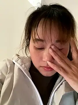 Maiiii99  live sex cam