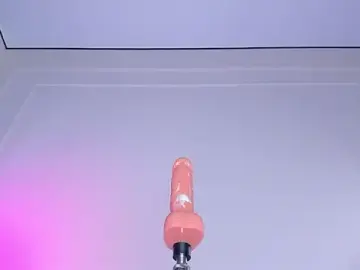 Maakimo  live sex cam