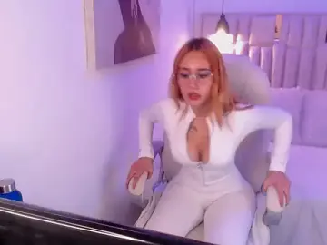 Ambeer_foxx_  live sex cam