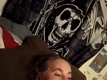 Bigmammahere  live sex cam