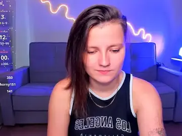 MelindaTin  live sex cam