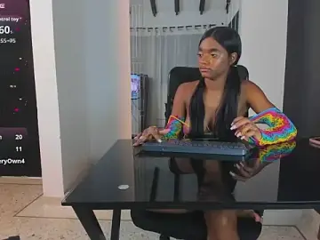 MiaaHoward  live sex cam