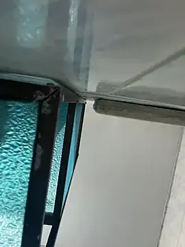 Pretty_Milaa  live sex cam